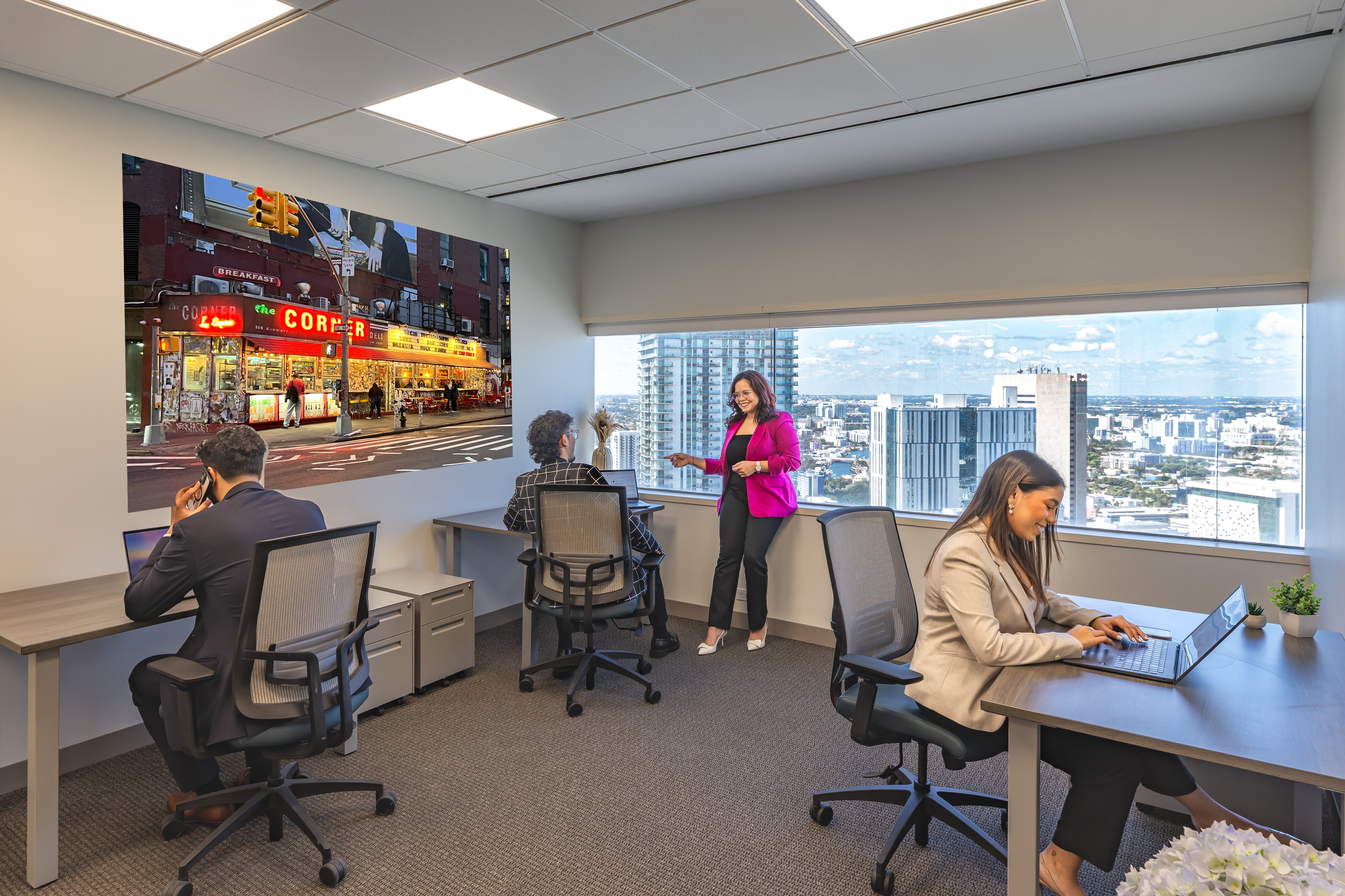 How to Choose Between Private Offices, Dedicated Desks, and Hot Desks